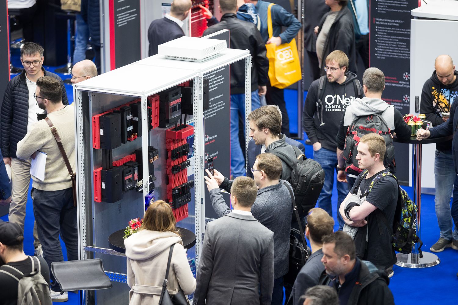 AMPER 2026: více vystavovatelů, pavilony plné návštěvníků i bohatší doprovodný program - náhledový obrázek