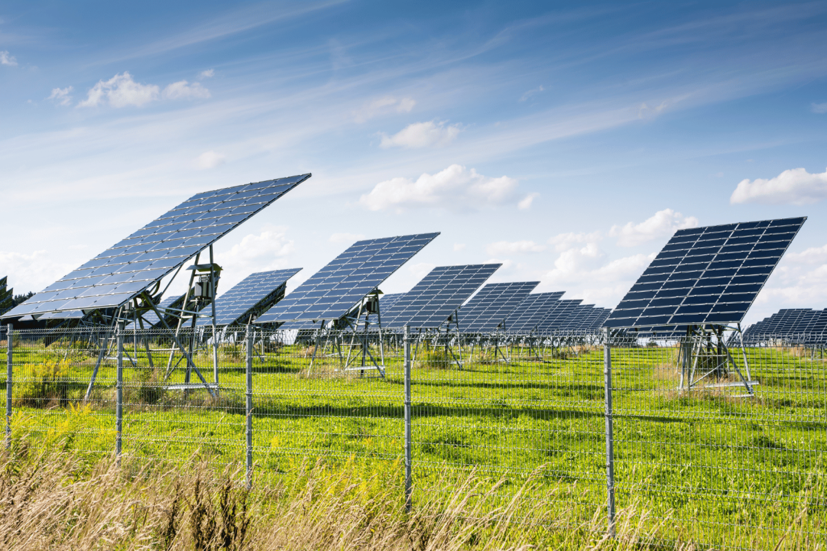 Průlom pro komunitní energetiku: sdílení elektřiny má konečně jasnější pravidla pro veřejné zakázky - náhledový obrázek