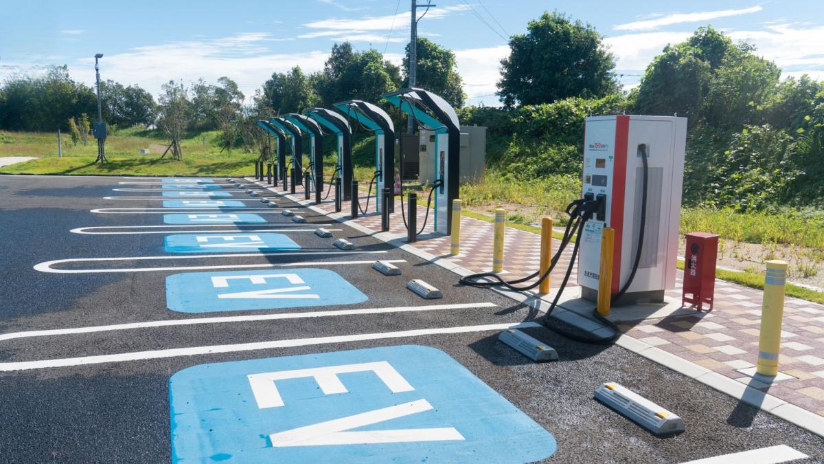 Elektromobilita v obcích: příležitost, kterou se nevyplatí odkládat - náhledový obrázek