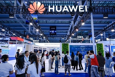 Huawei Digital Power představila na veletrhu IDEE 2026 řešení pro různé scénáře s využitím technologie tvorby sítě a umělé inteligence - náhledový obrázek
